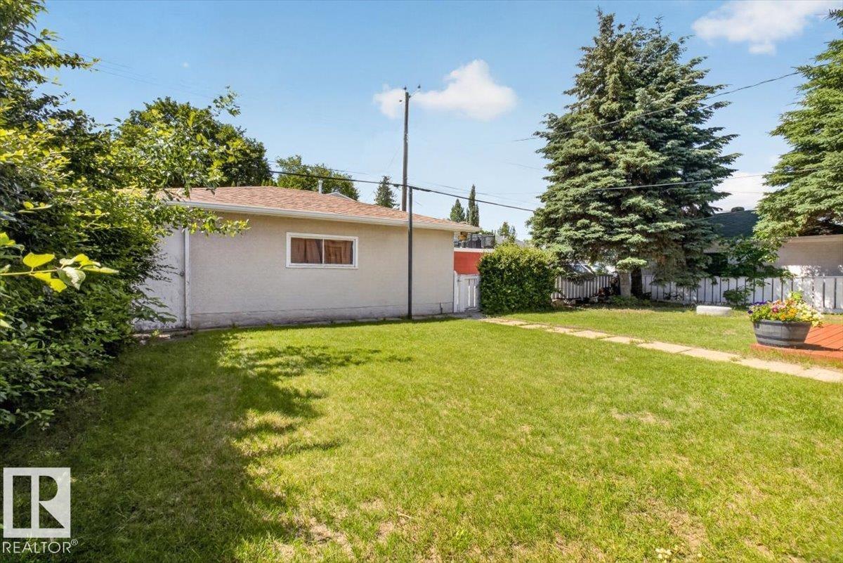 10736 48 ST NW - 46