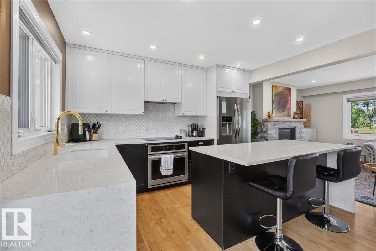 10736 48 ST NW - 9