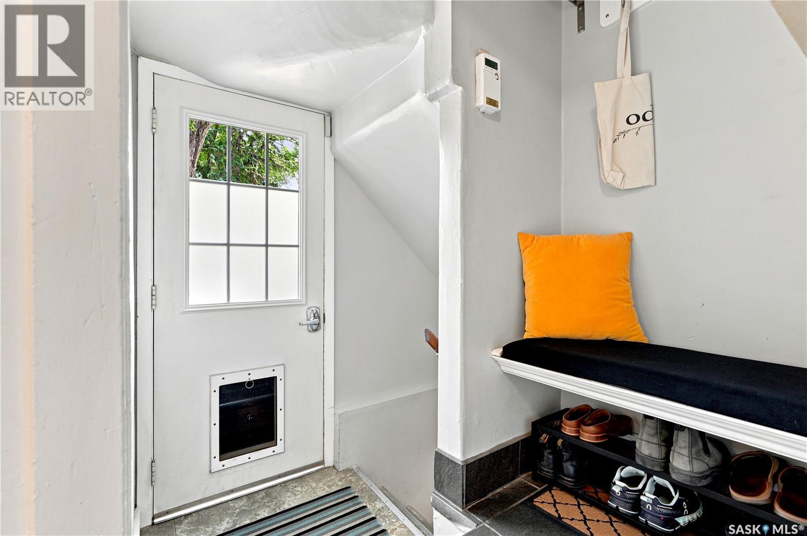 627 12th STREET E - Image 15
