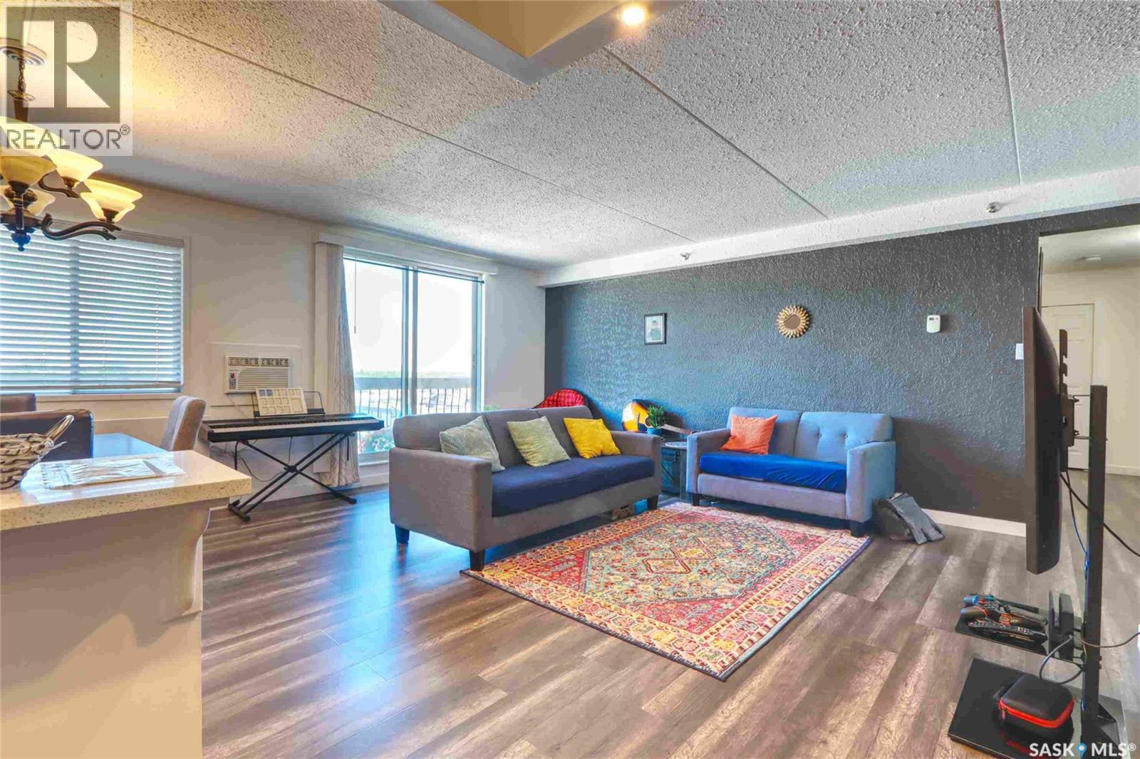 #709 4045 Rae STREET - Image 13
