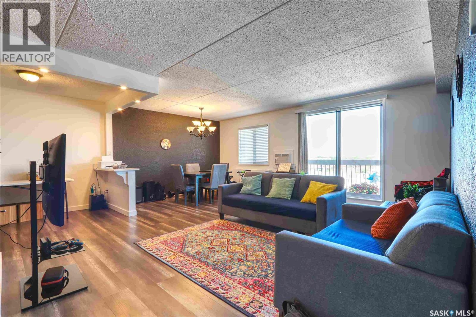 #709 4045 Rae STREET - Image 14