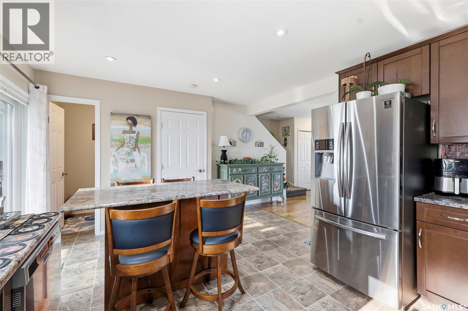 503 Maple CRESCENT - 12