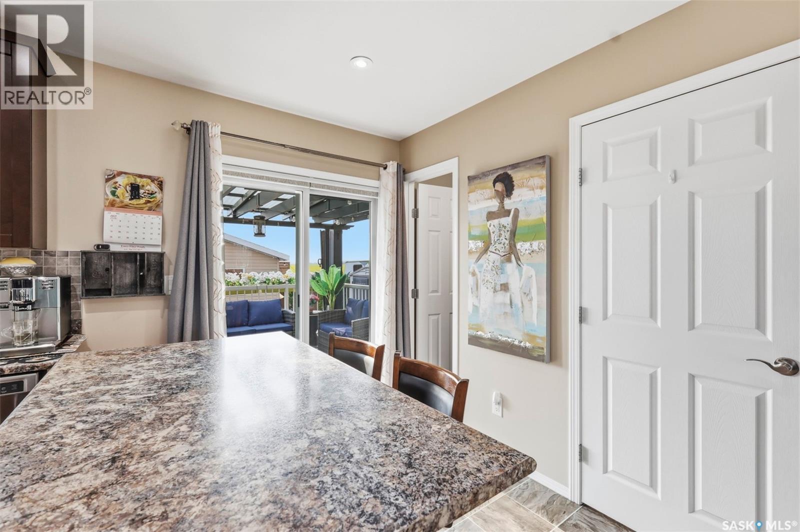 503 Maple CRESCENT - 13