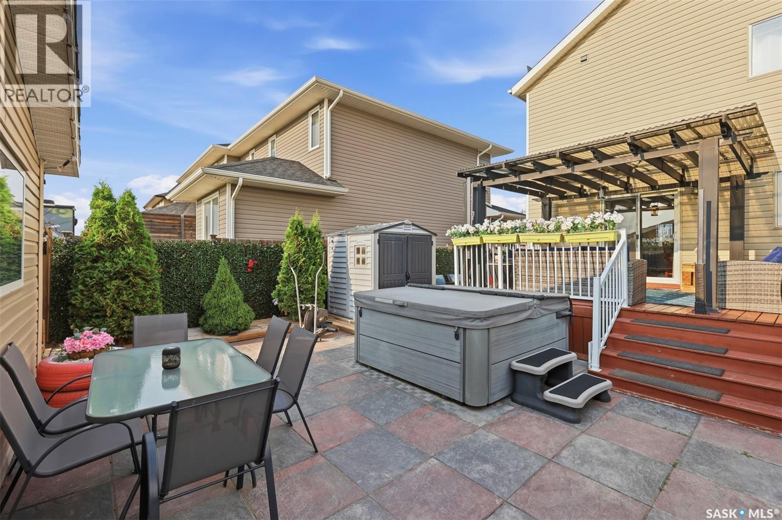 503 Maple CRESCENT - 38