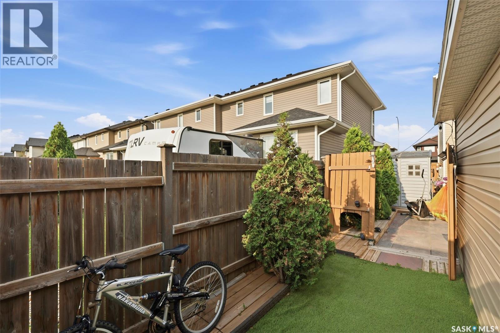 503 Maple CRESCENT - 42