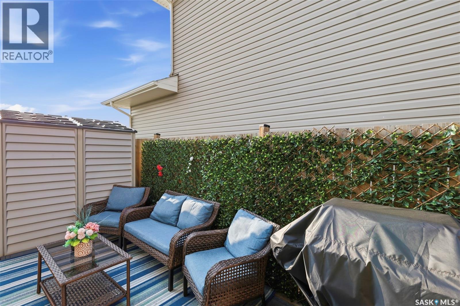 503 Maple CRESCENT - 44