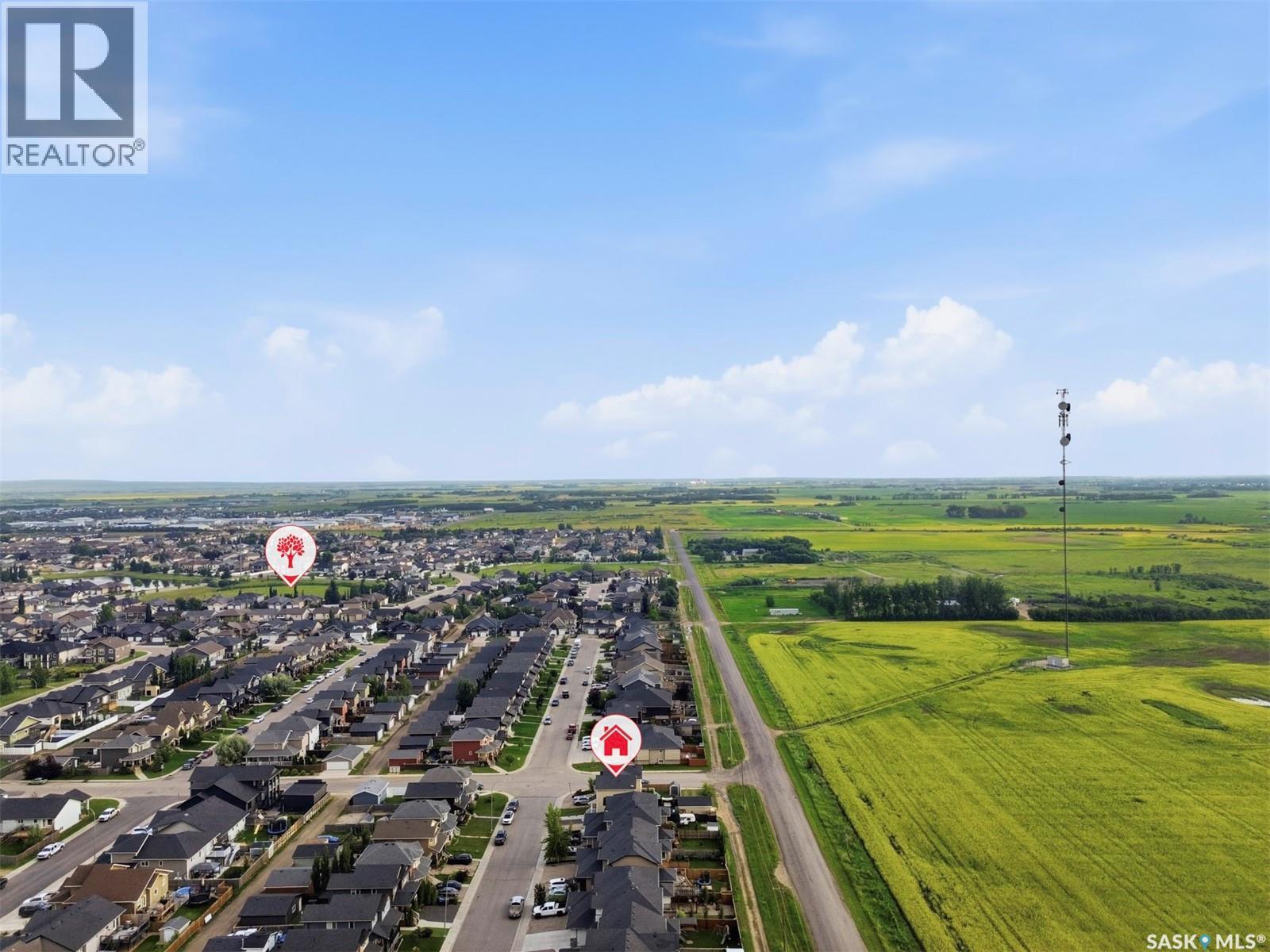 503 Maple CRESCENT - 52