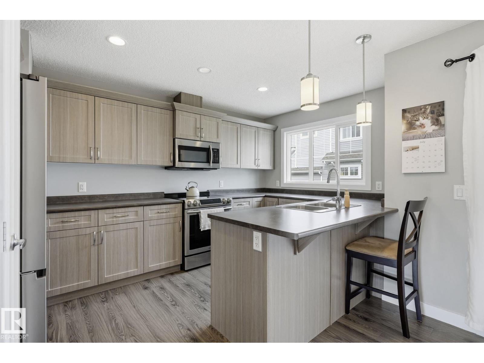 #12 1391 STARLING DR NW NW - 8