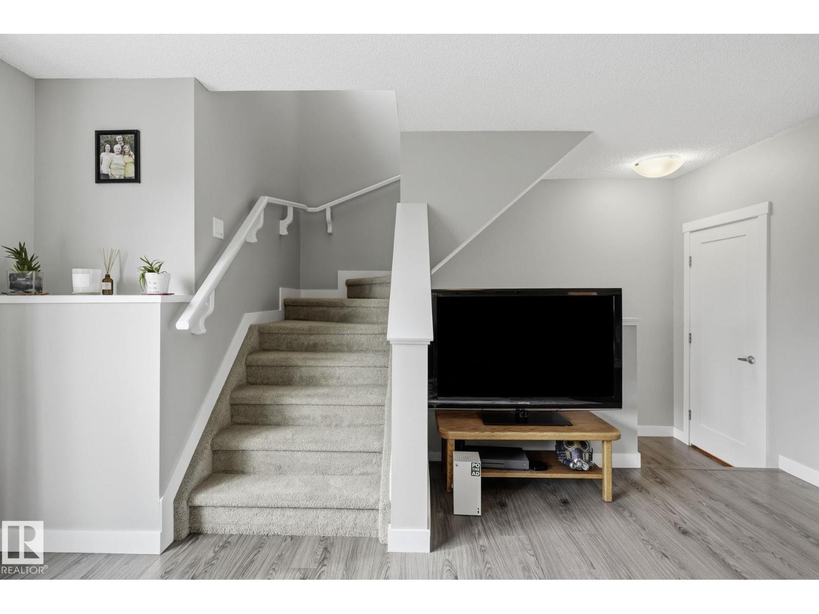 #12 1391 STARLING DR NW NW - 6