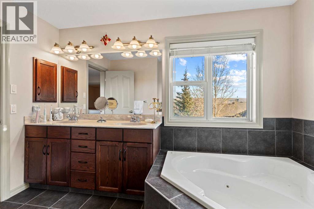 325 Discovery Ridge Way SW - 22