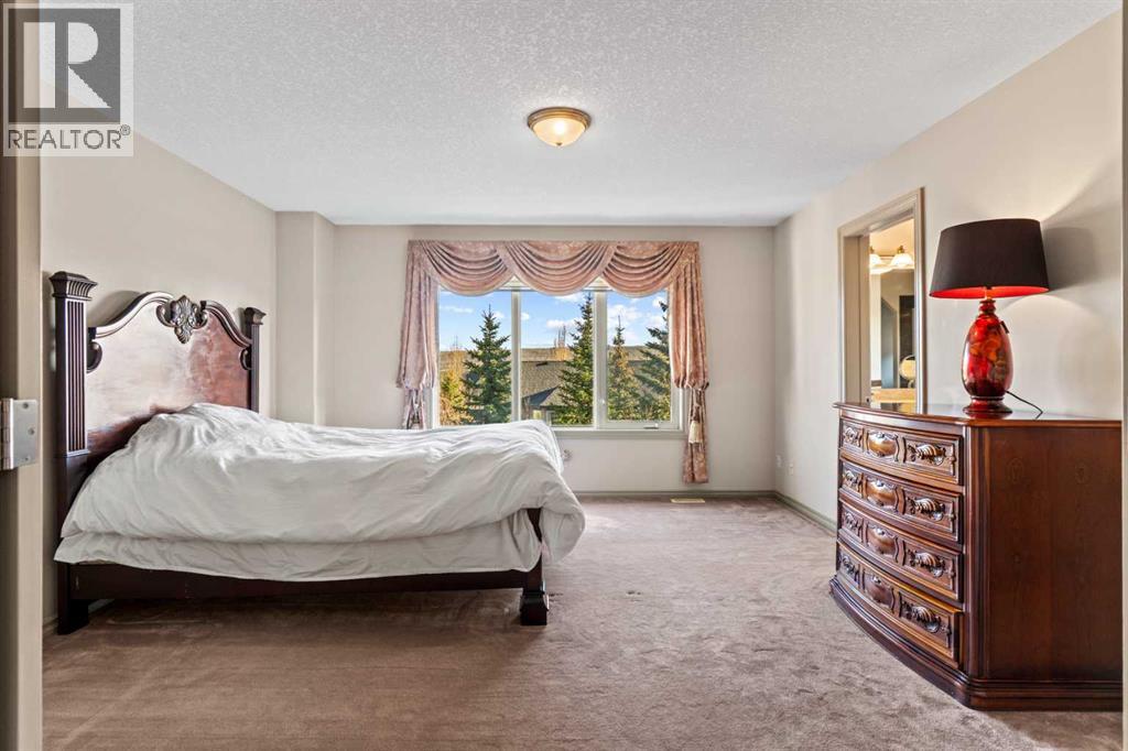 325 Discovery Ridge Way SW - 19
