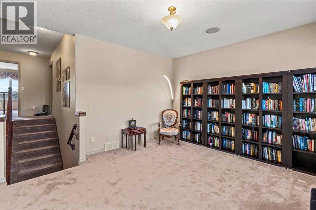 325 Discovery Ridge Way SW - 16