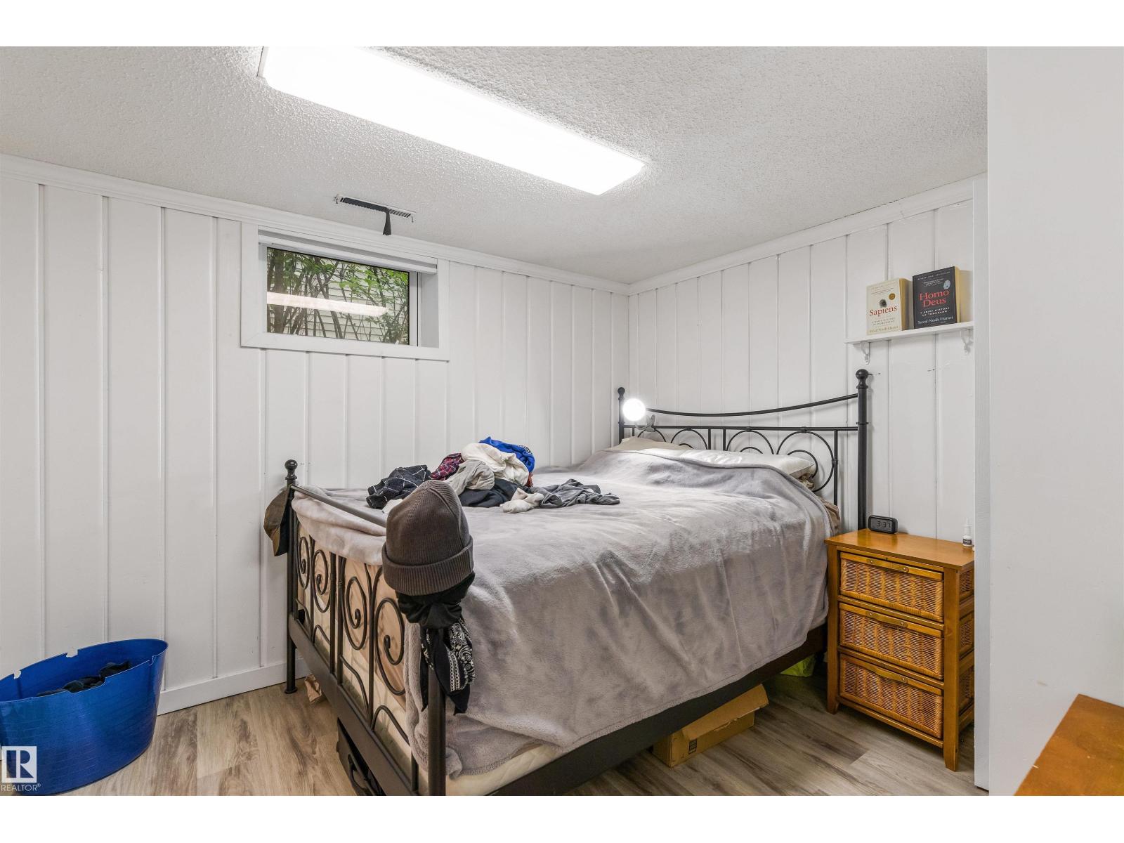 11230 75 AV NW - 31