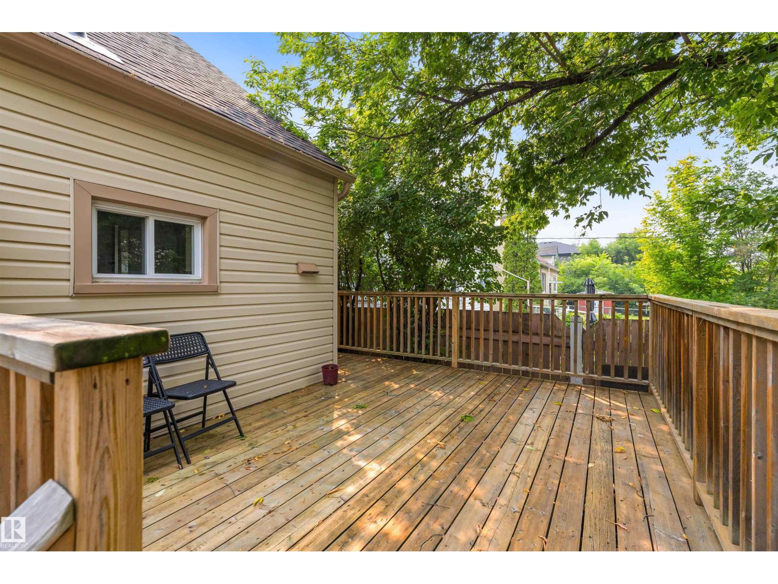 11230 75 AV NW - 35