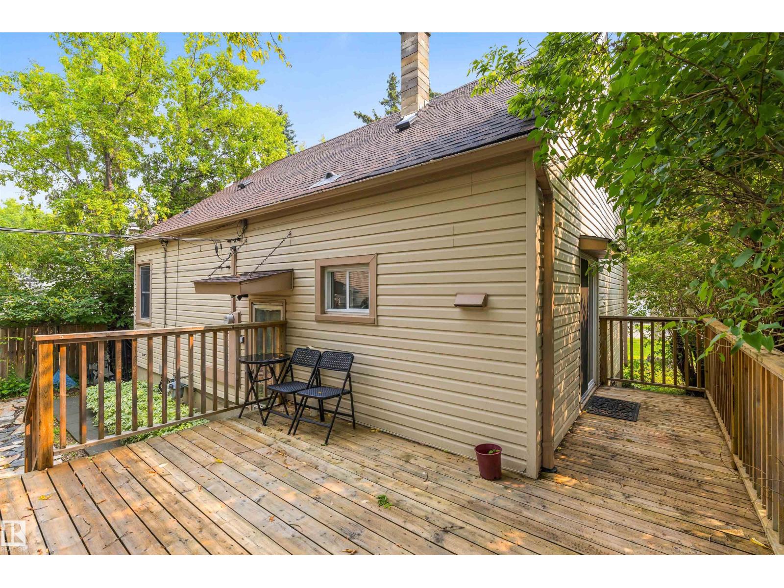 11230 75 AV NW - 37