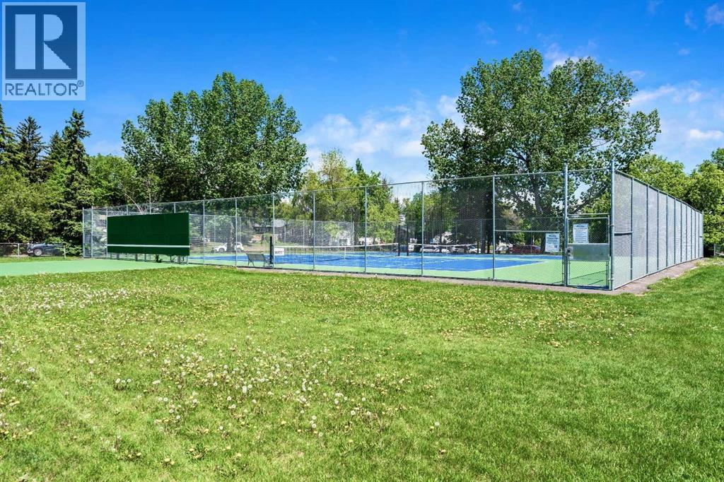 1032 89 Avenue SW - 33