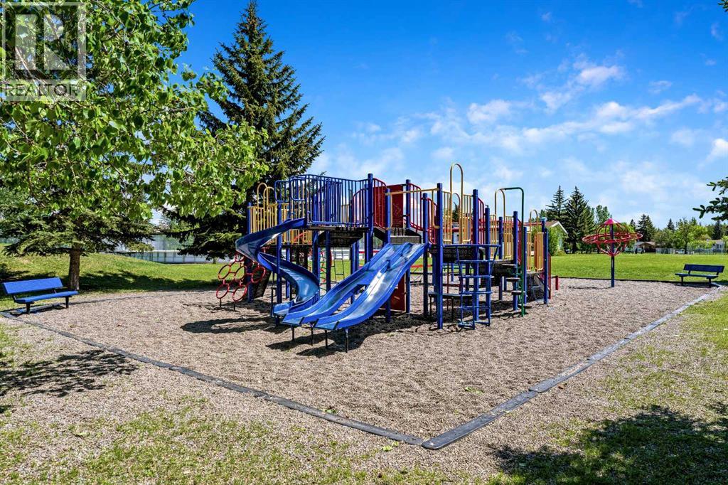 1032 89 Avenue SW - 32