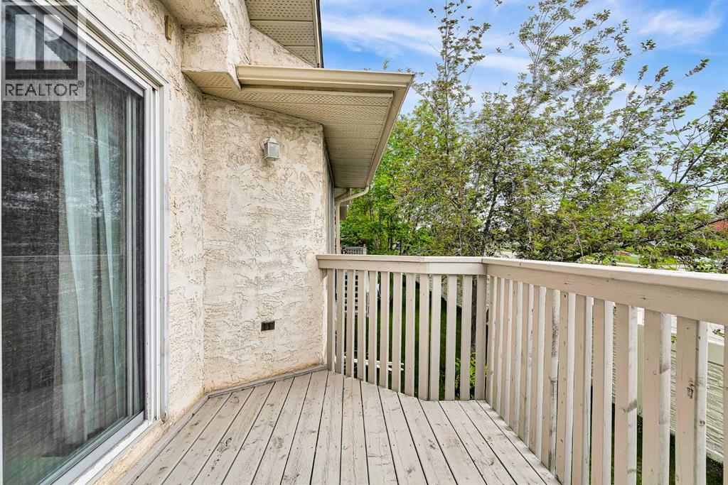 8 Edgepark Villas NW - 18