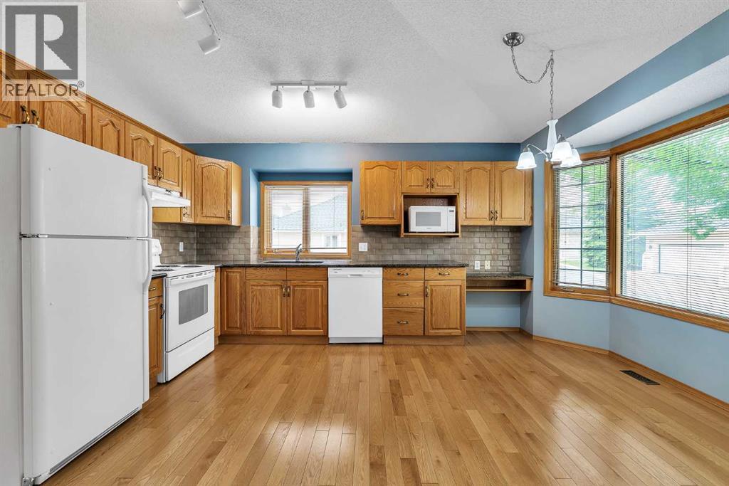 8 Edgepark Villas NW - 5