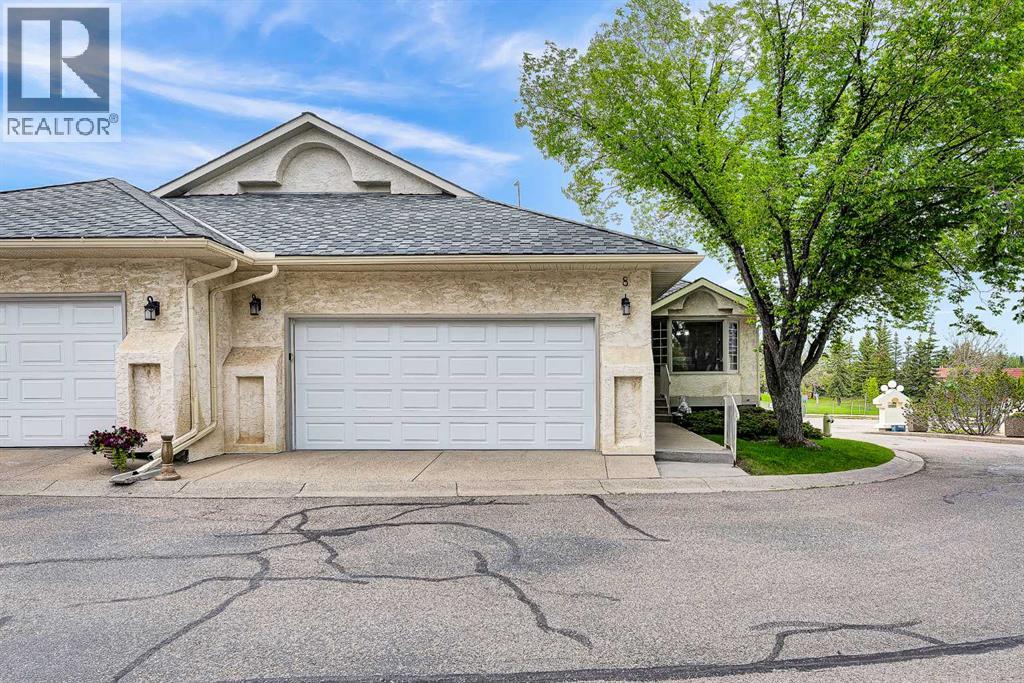 8 Edgepark Villas NW - 1