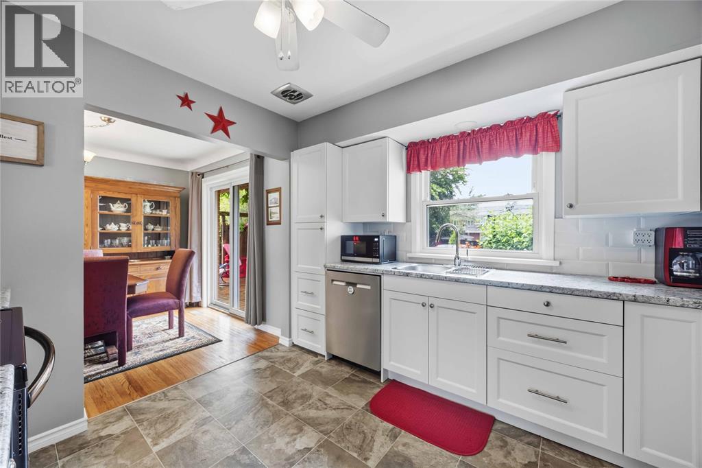1134 Gurd STREET - 14