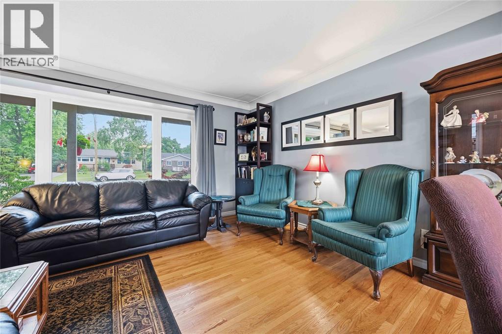 1134 Gurd STREET - 8