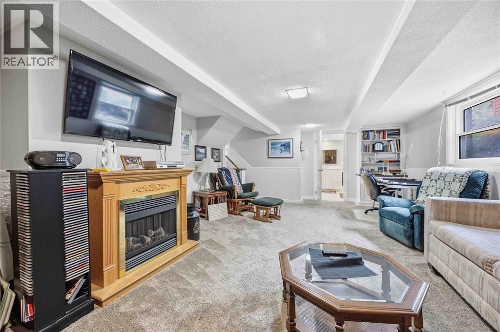 1134 Gurd STREET - 31