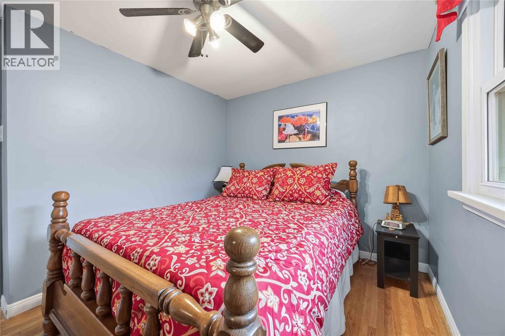 1134 Gurd STREET - 24