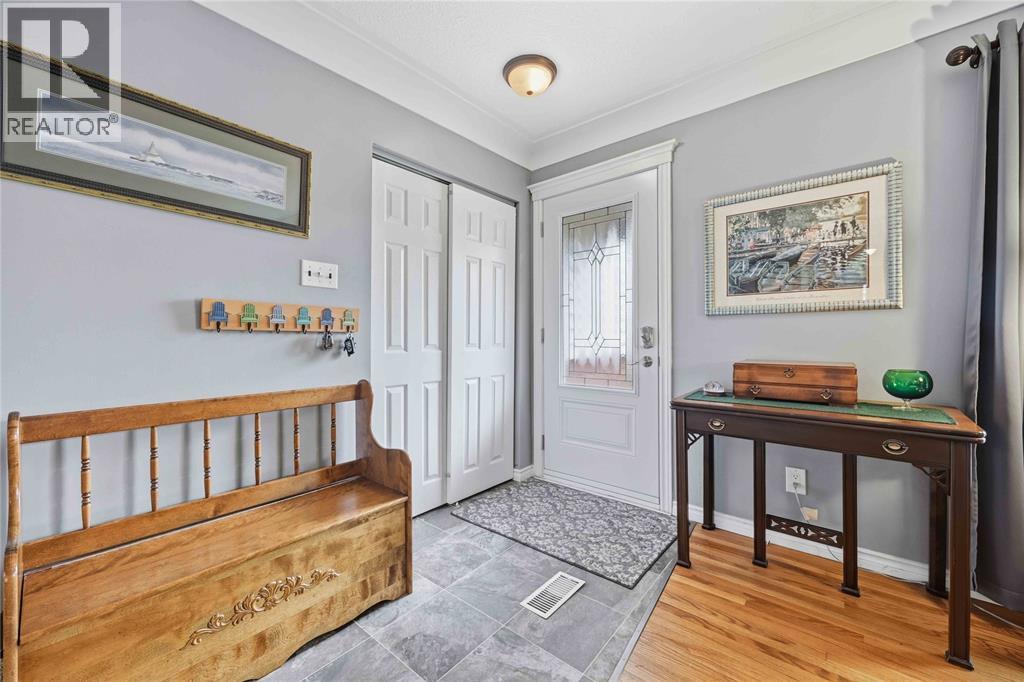 1134 Gurd STREET - 3