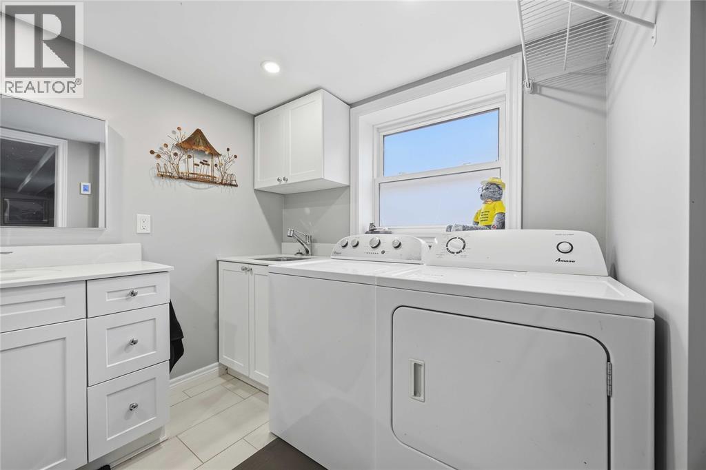 1134 Gurd STREET - 35