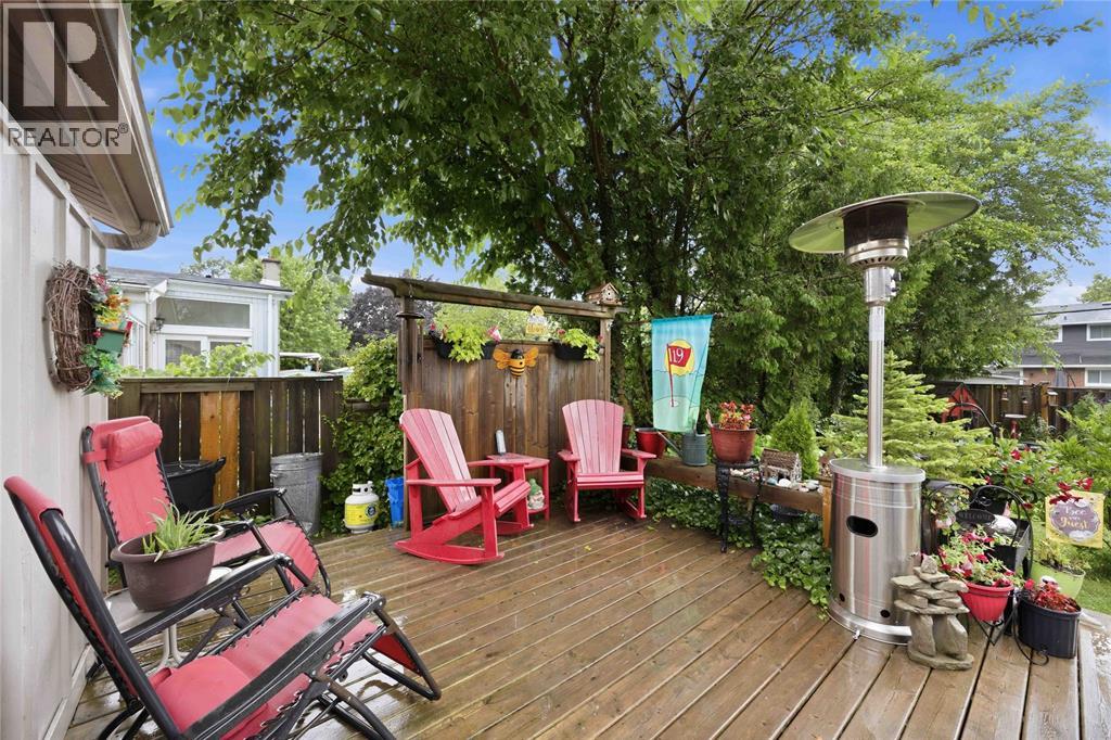 1134 Gurd STREET - 36