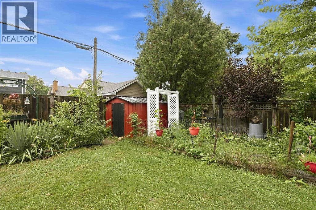 1134 Gurd STREET - 46