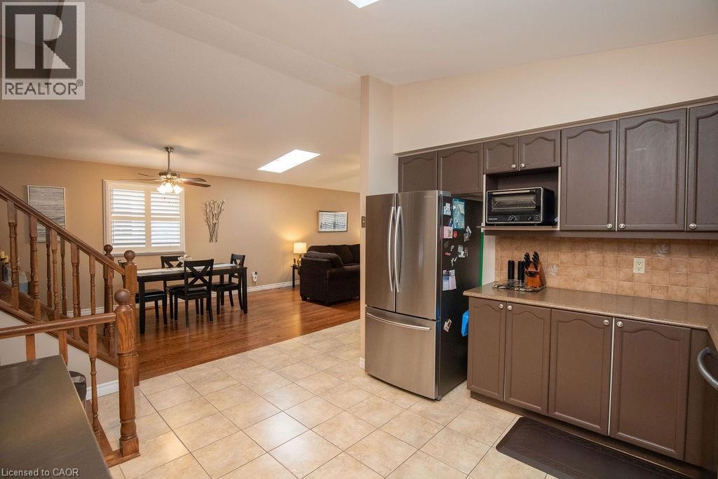 106 OSSINGTON Drive - 14