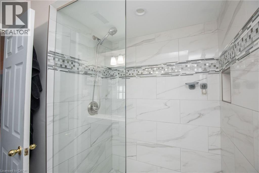 106 OSSINGTON Drive - 30