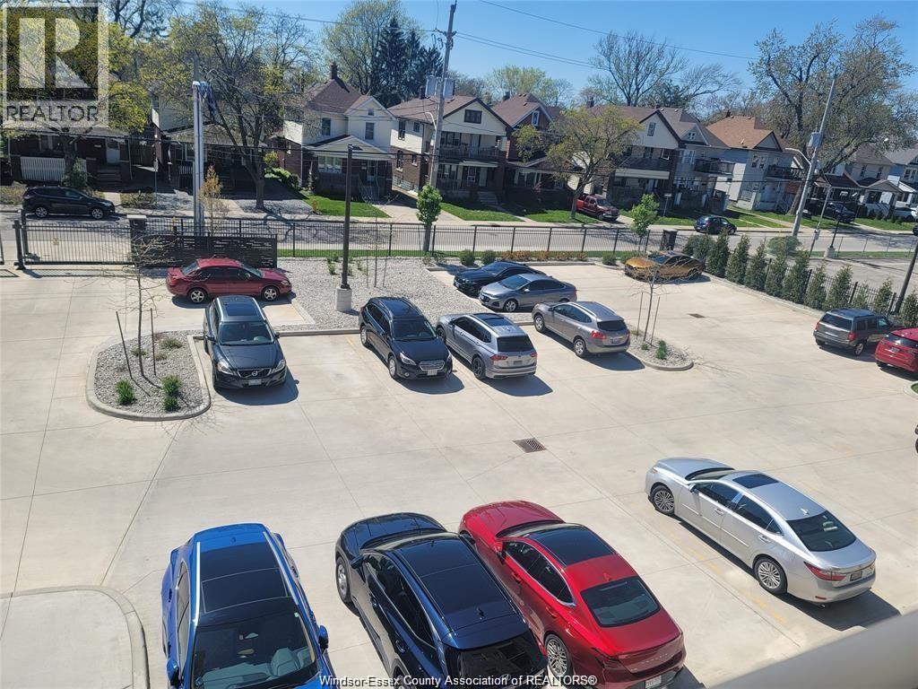 #306 955 OUELLETTE AVENUE - Image 20