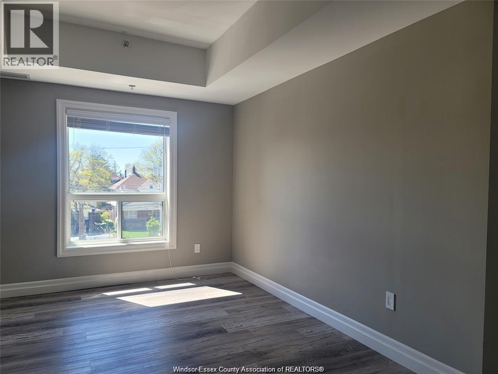 #306 955 OUELLETTE AVENUE - Image 8