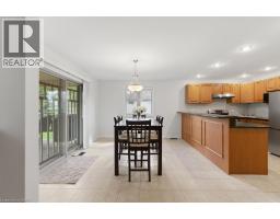 Family room - 80 Lister Avenue, Hamilton, ON L9B1E2 Photo 9