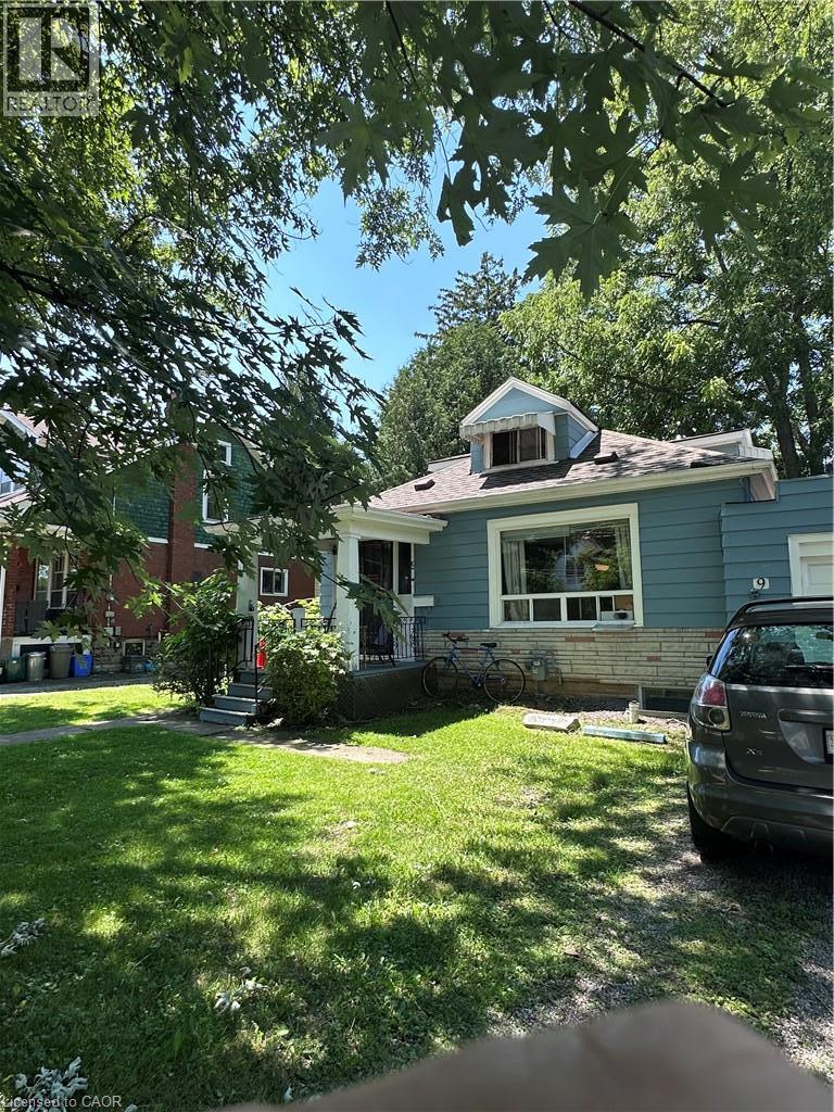 9 NORFOLK Street N - 4