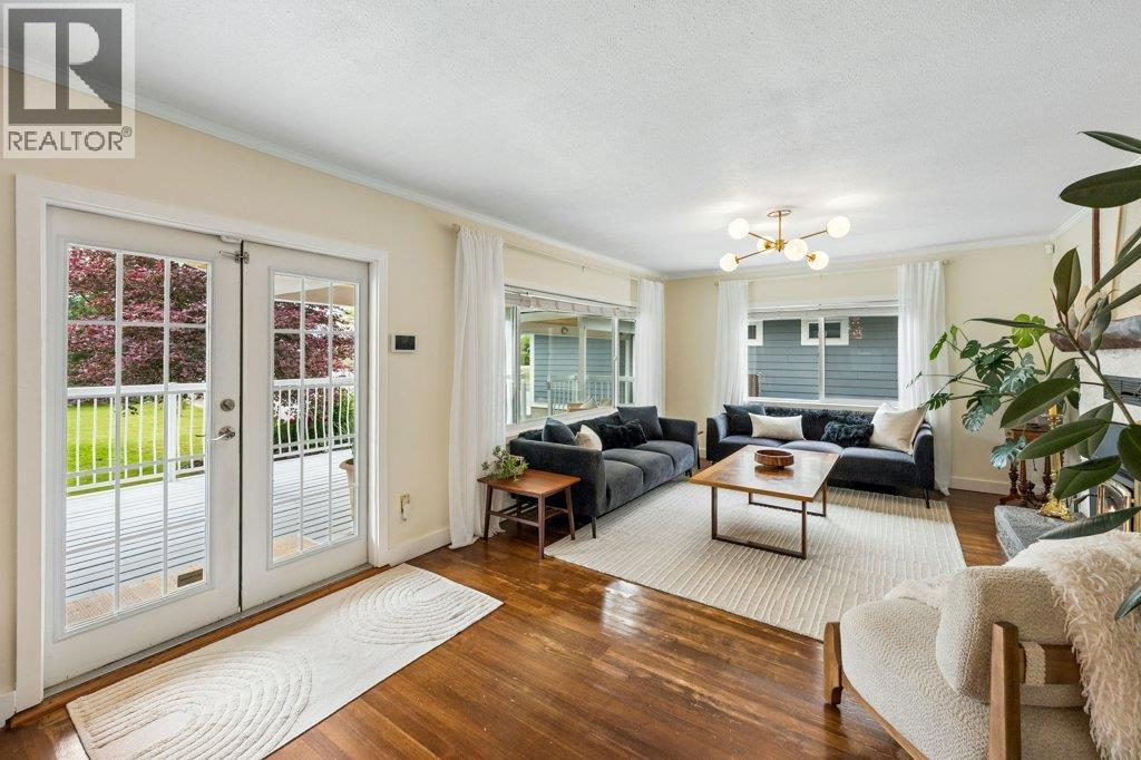 860 Fairview Road - 17