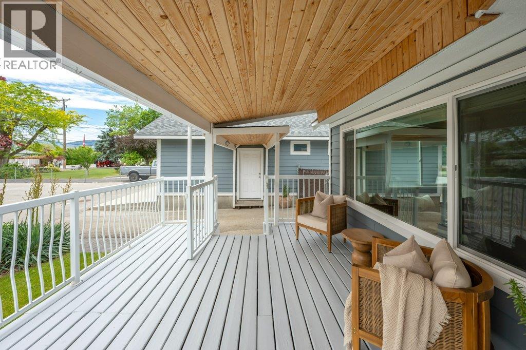 860 Fairview Road - 11