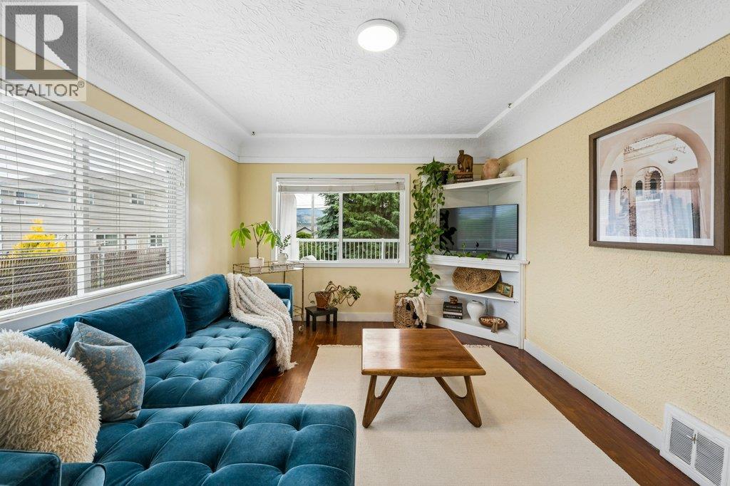 860 Fairview Road - 28
