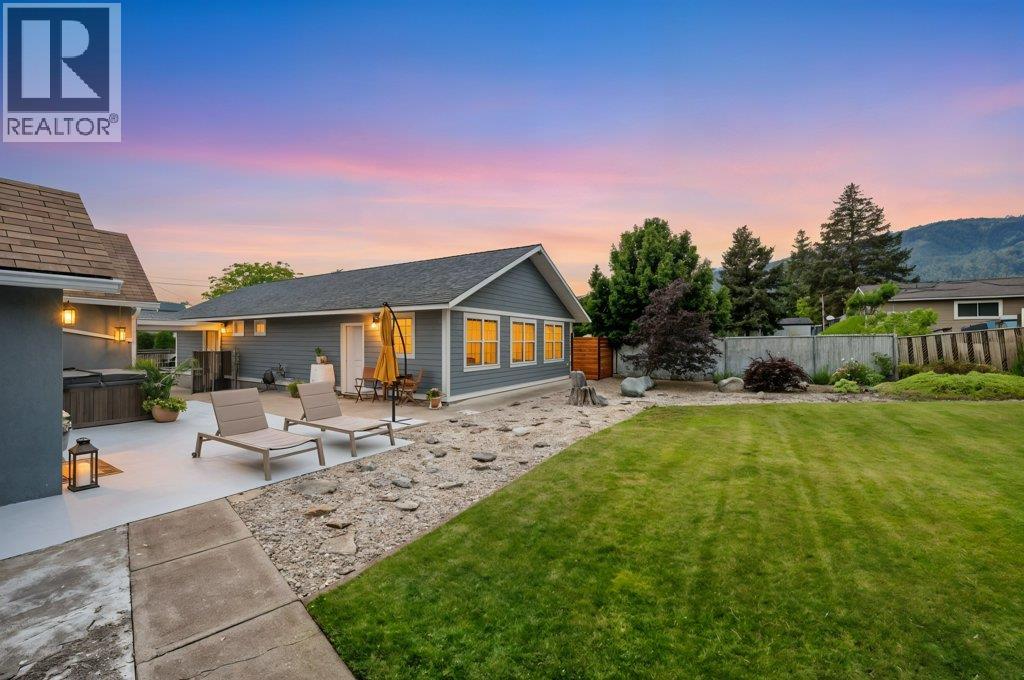 860 Fairview Road - 3