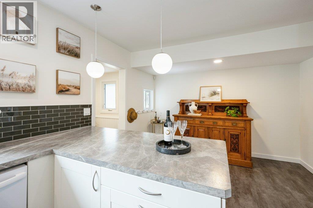 860 Fairview Road - 36