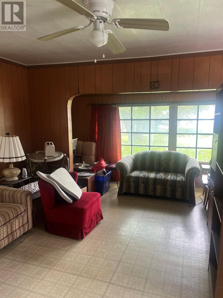 37 Cottage LN - 3