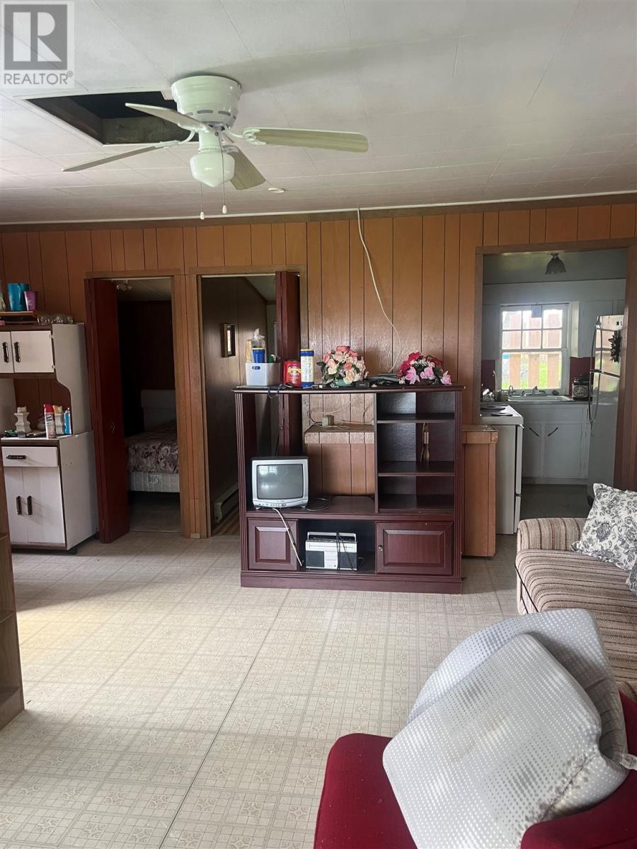 37 Cottage LN - 2