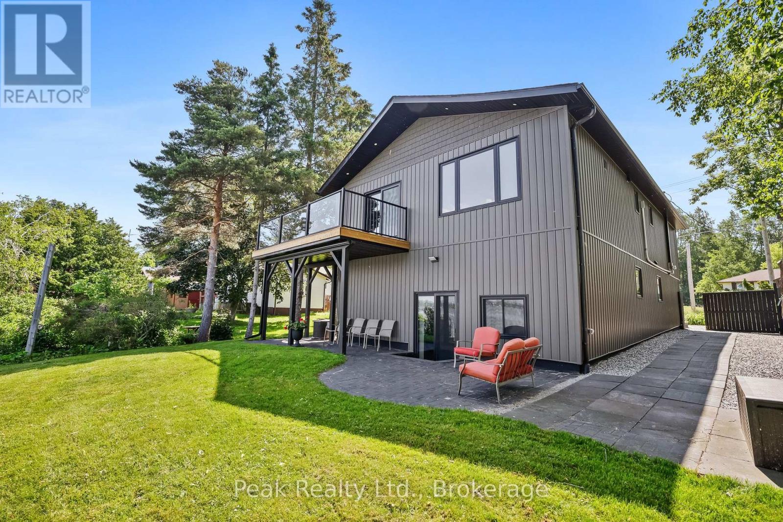 5 MCGILL DRIVE - 11