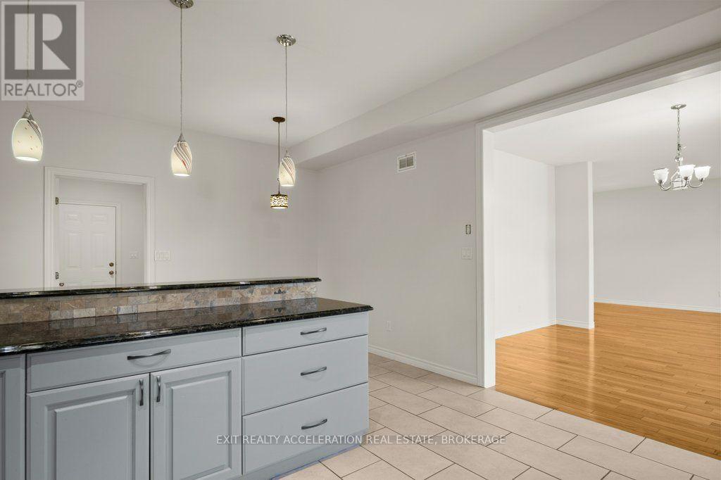 14 ASHWOOD CRESCENT - 14