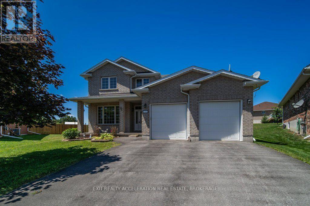 14 ASHWOOD CRESCENT - 2