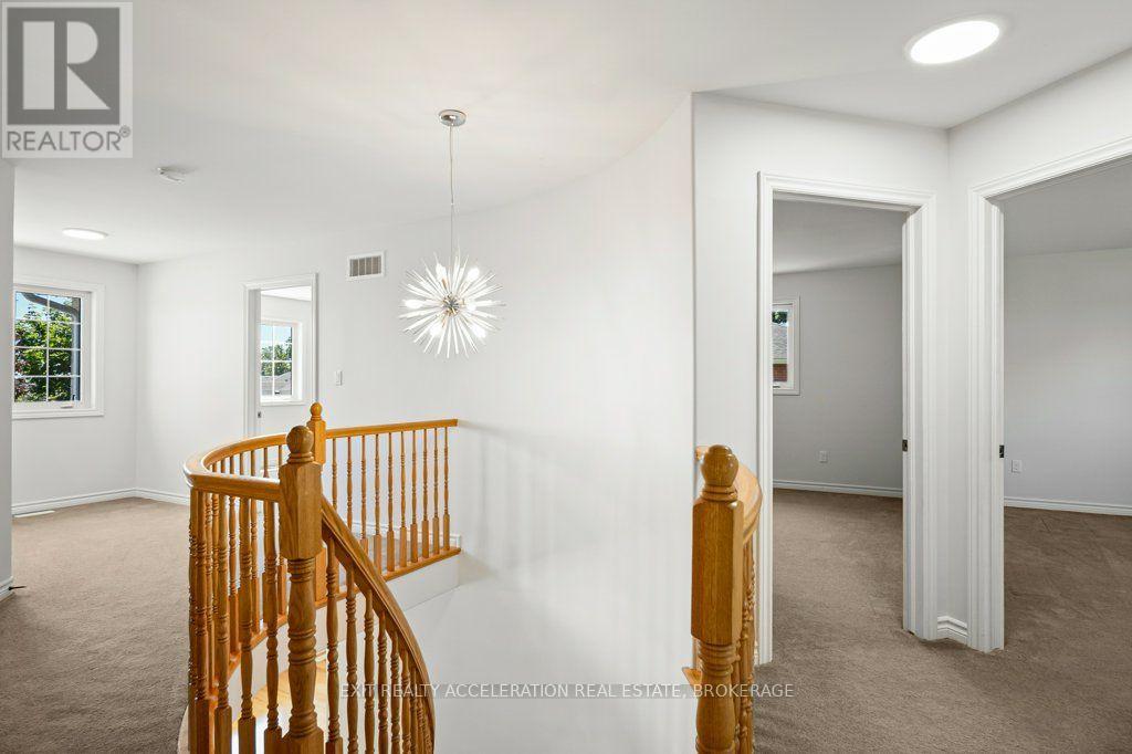 14 ASHWOOD CRESCENT - 20