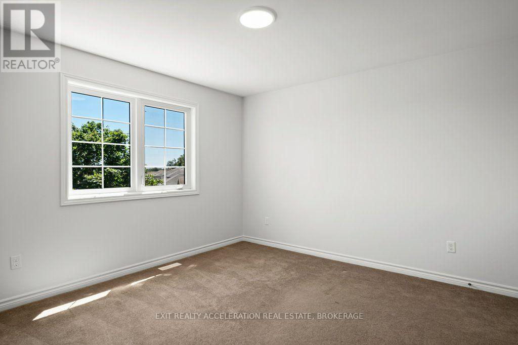 14 ASHWOOD CRESCENT - Image 31